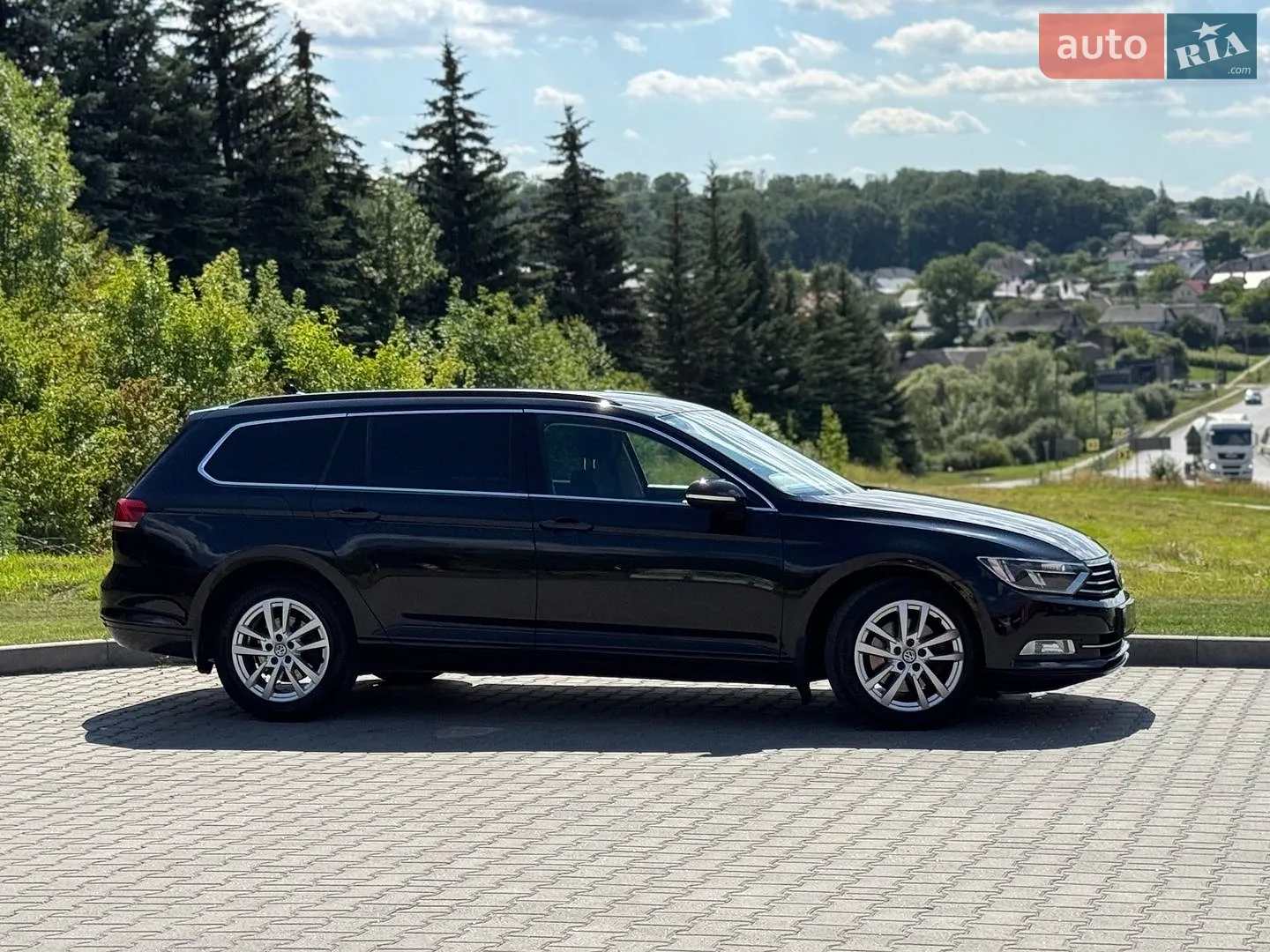 2019 Volkswagen Passat - мініатюра 3
