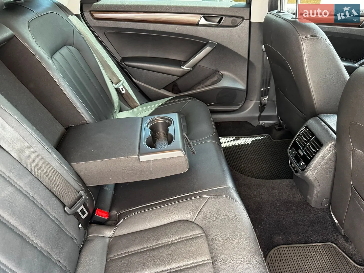 2020 Volkswagen Passat - мініатюра 18