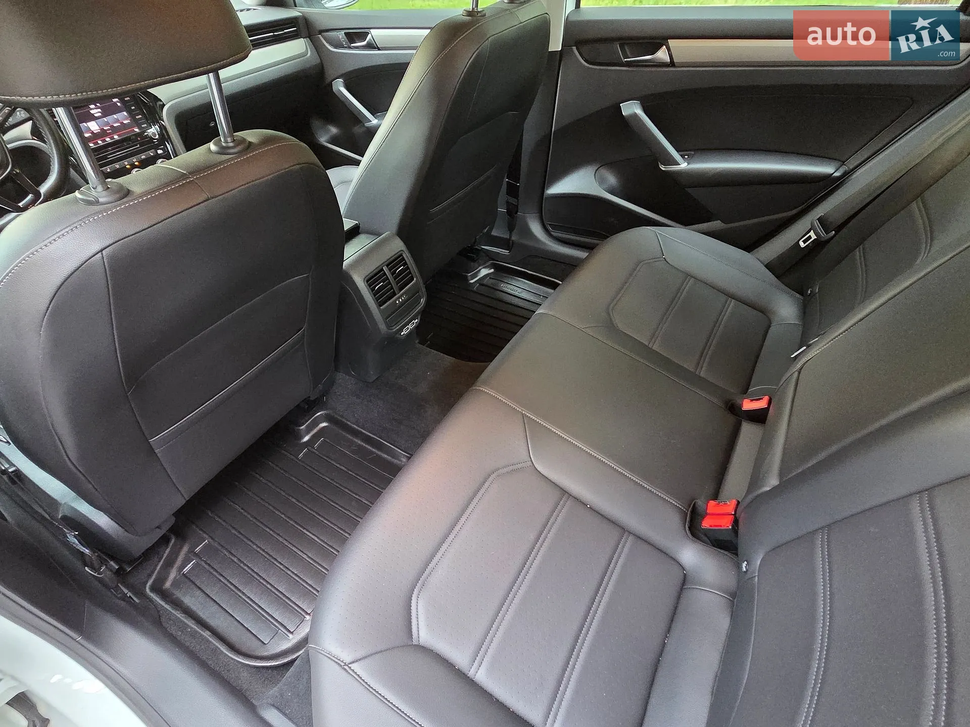 2020 Volkswagen Passat - мініатюра 16