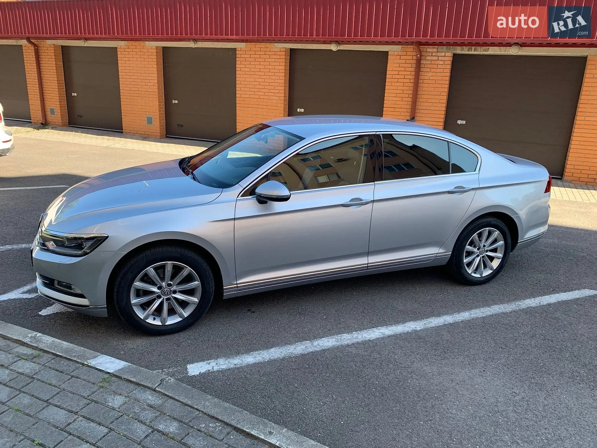 2018 Volkswagen Passat - мініатюра 2
