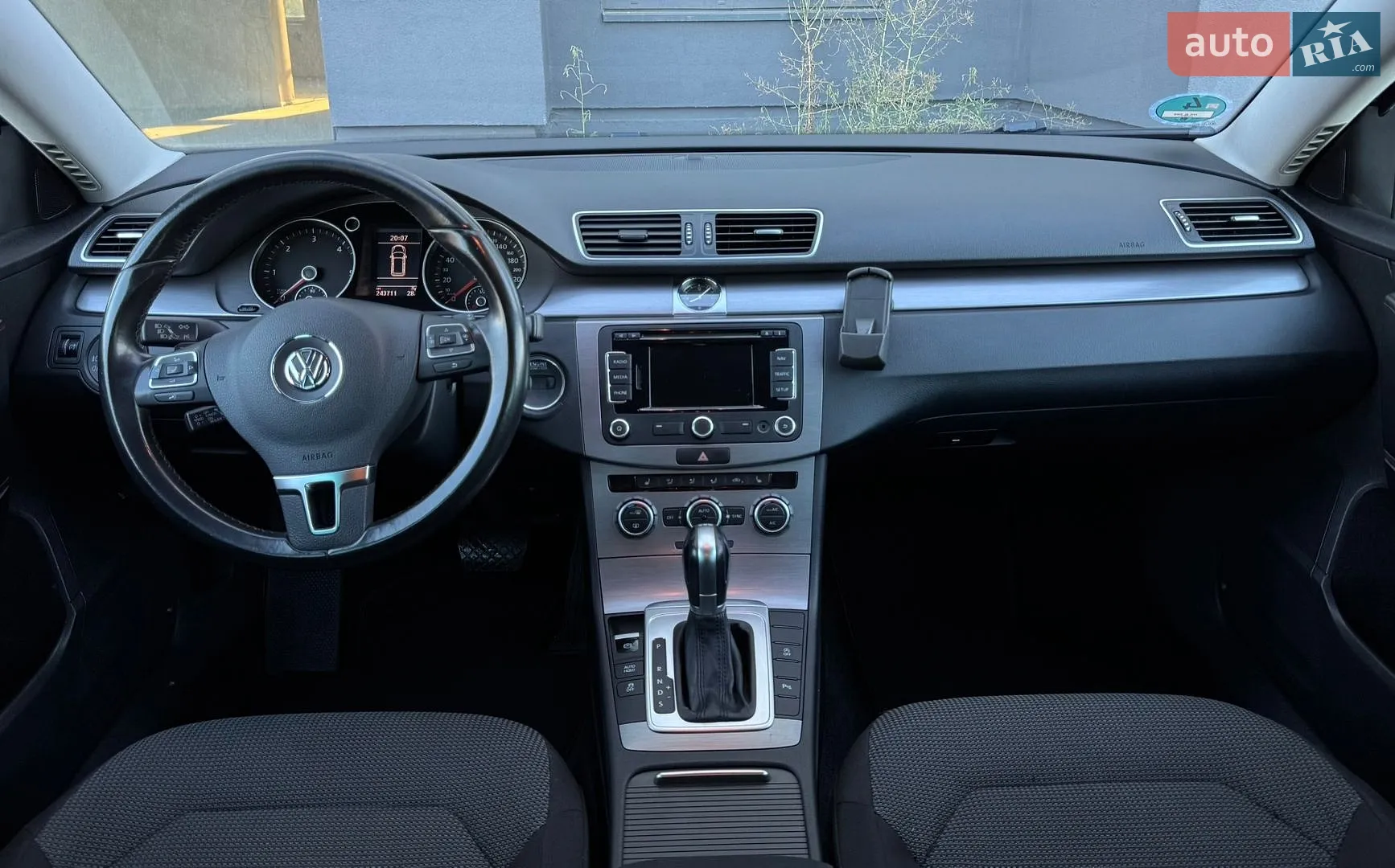 2014 Volkswagen Passat - мініатюра 33