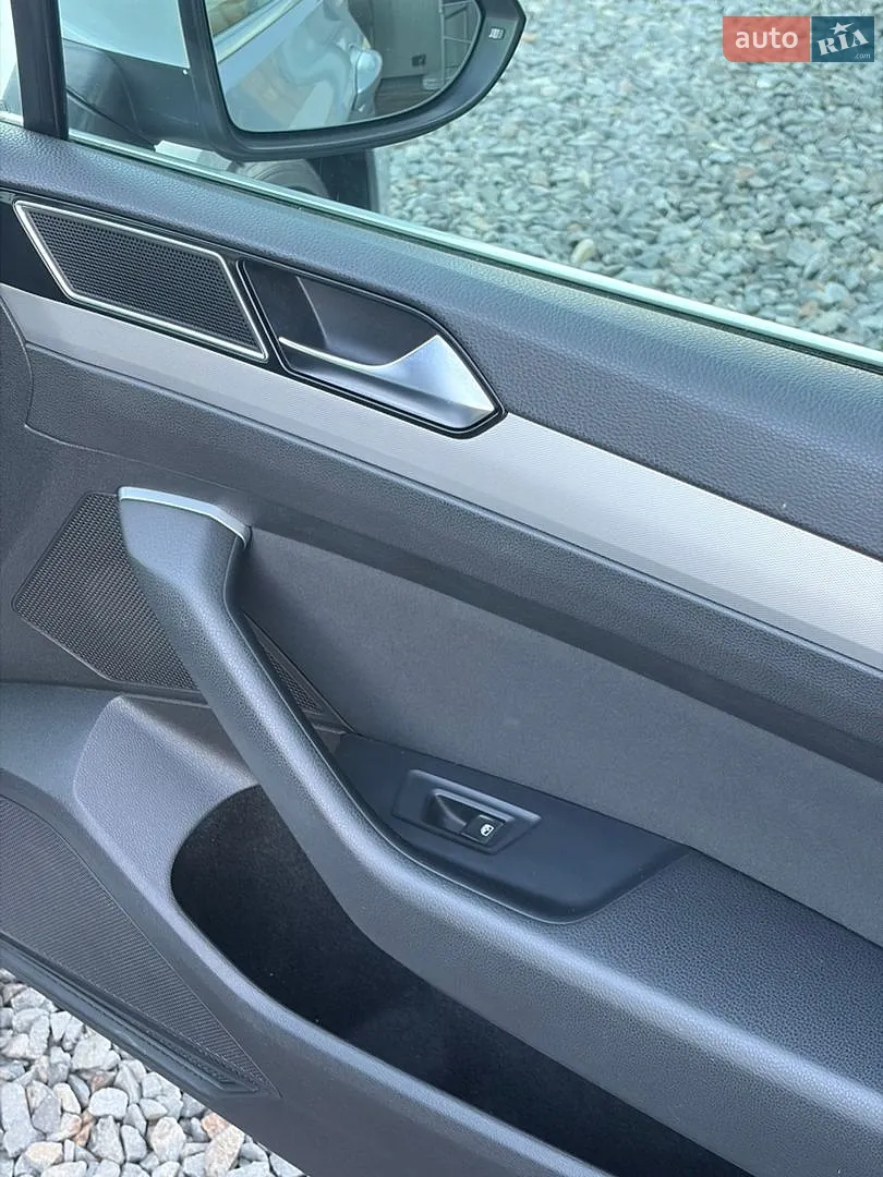 2015 Volkswagen Passat - мініатюра 21