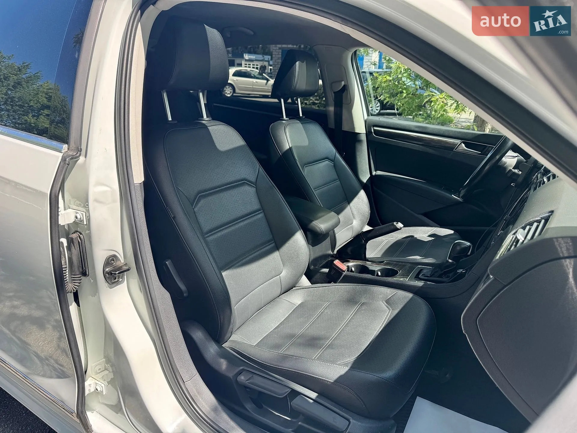 2016 Volkswagen Passat - мініатюра 19