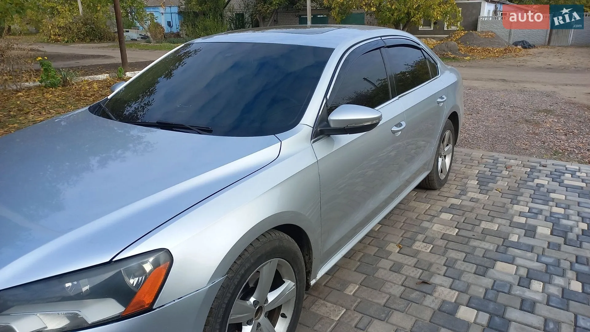 2011 Volkswagen Passat - мініатюра 2