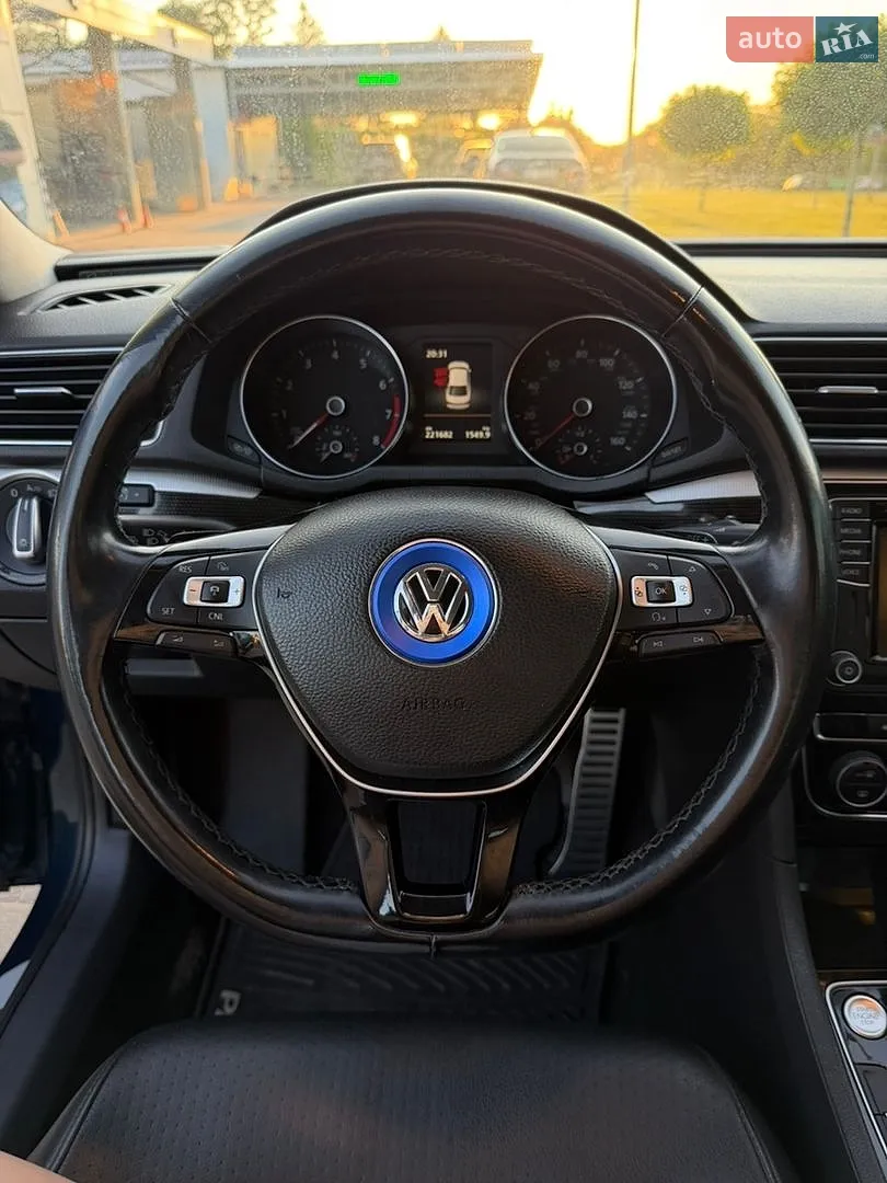 2018 Volkswagen Passat - мініатюра 40