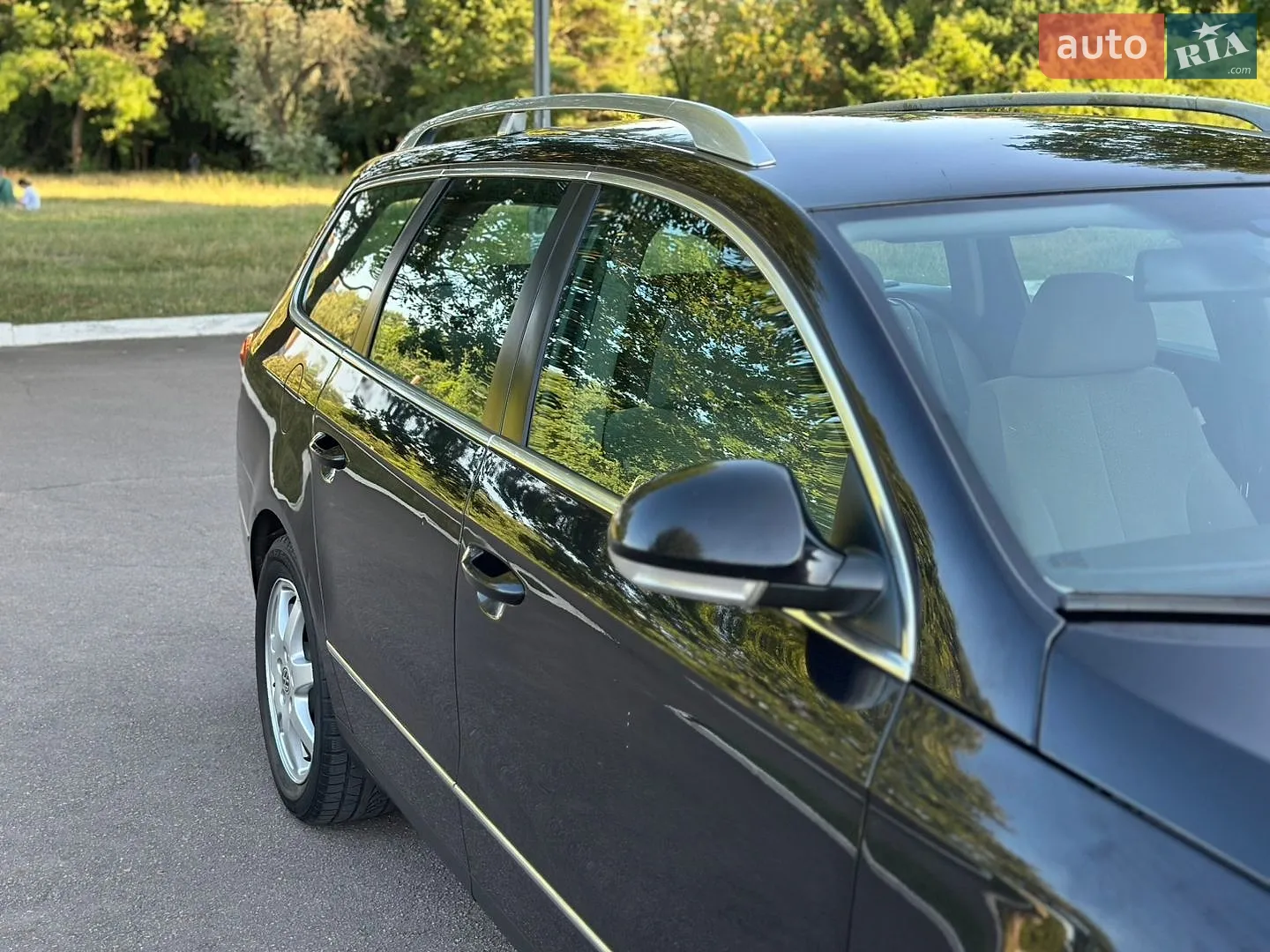 2010 Volkswagen Passat - мініатюра 17