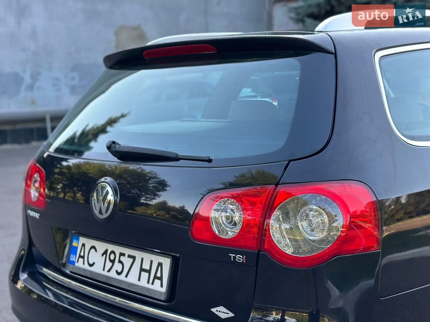 2010 Volkswagen Passat - мініатюра 23