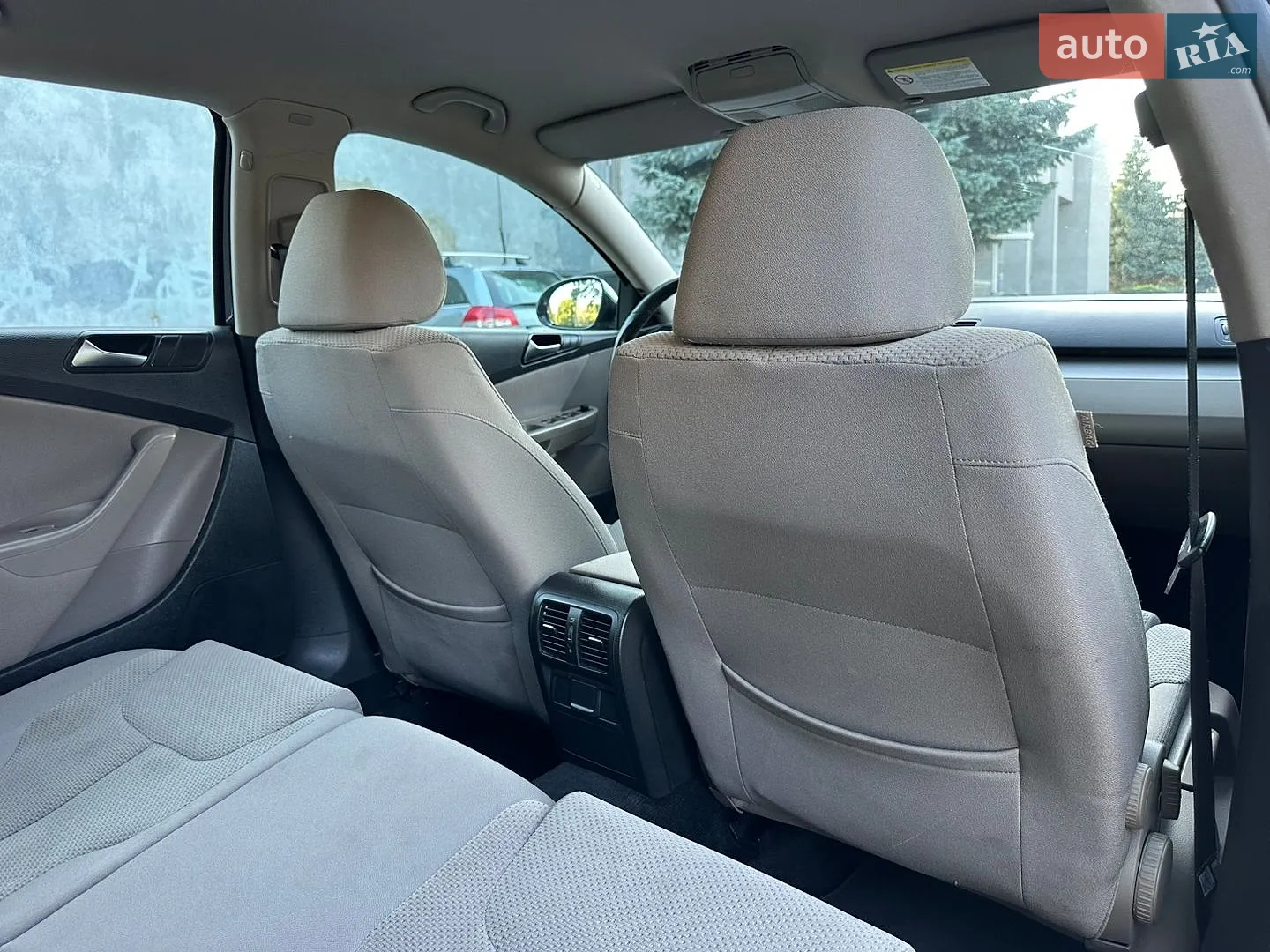 2010 Volkswagen Passat - мініатюра 40