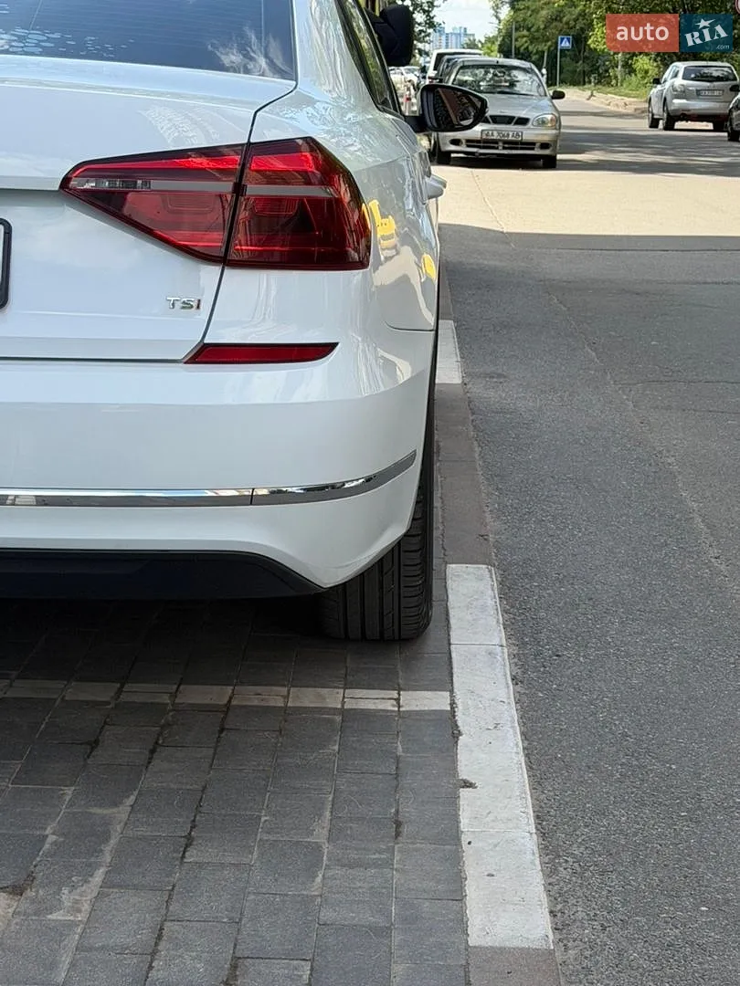 2018 Volkswagen Passat - мініатюра 10