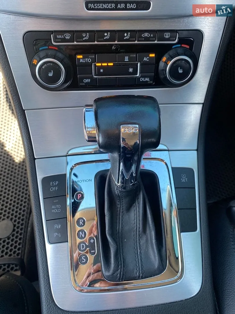 2010 Volkswagen Passat - мініатюра 14