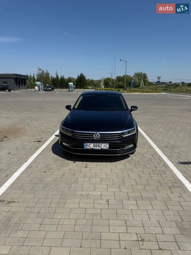 2019 Volkswagen Passat - фото 1