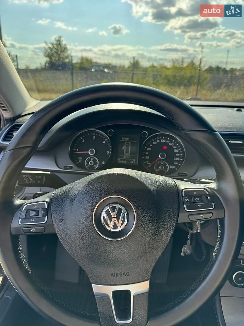 2011 Volkswagen Passat - мініатюра 13