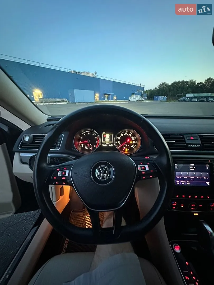 2018 Volkswagen Passat - мініатюра 12