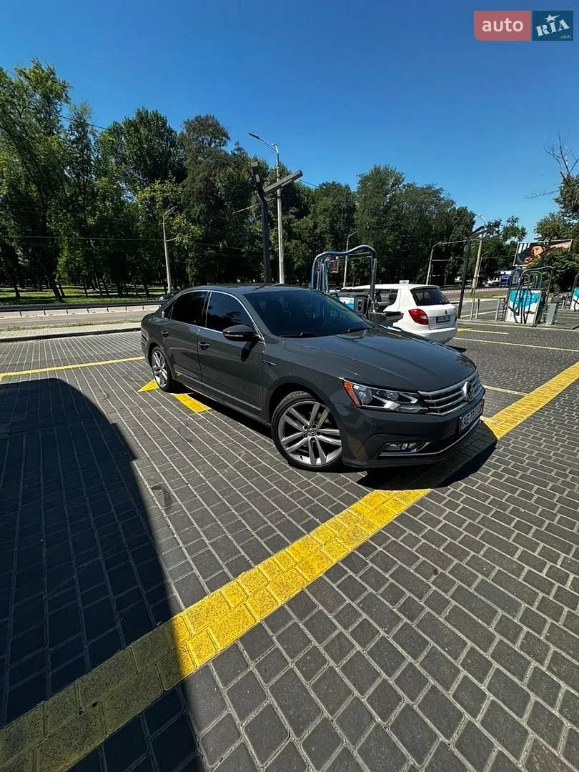 2017 Volkswagen Passat - мініатюра 2