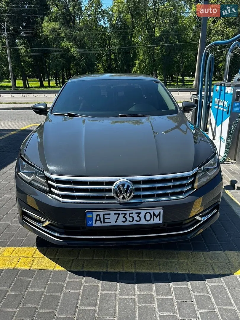 2017 Volkswagen Passat - мініатюра 12