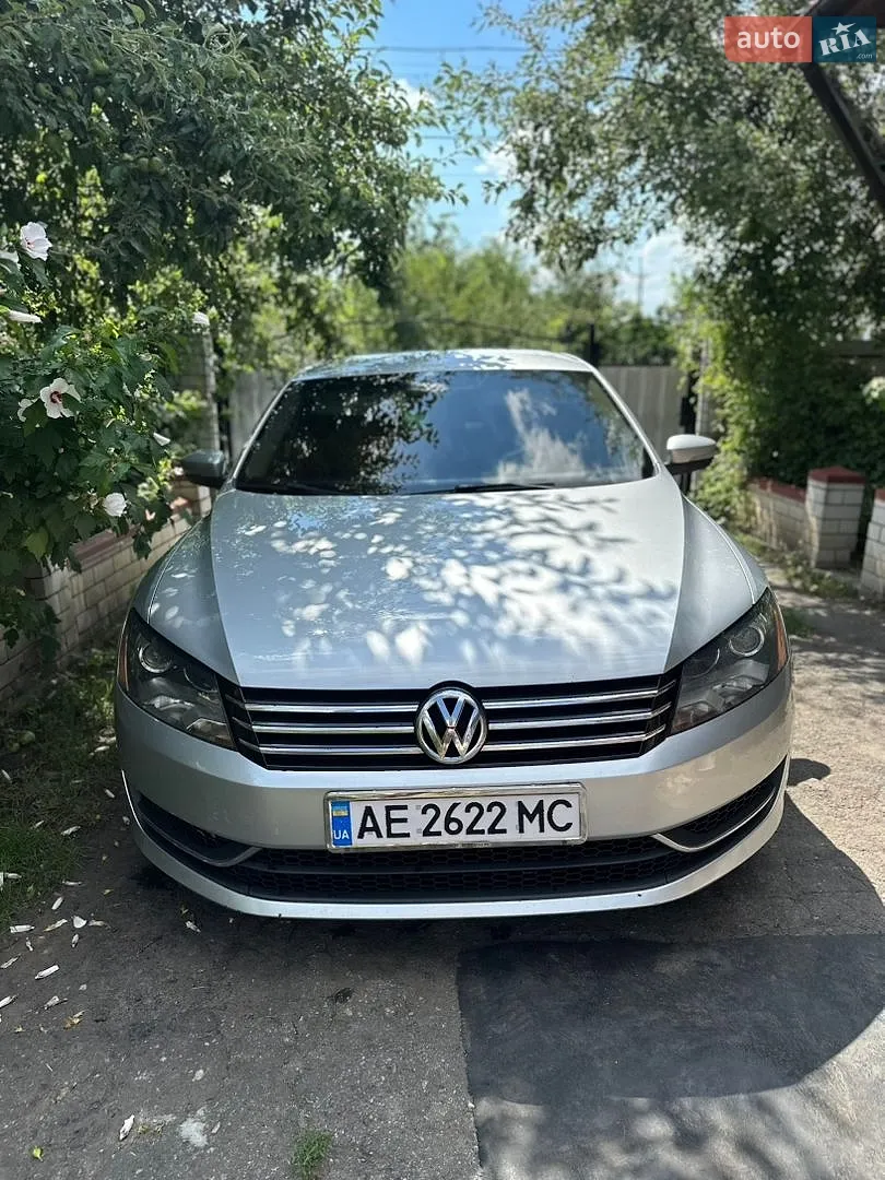2013 Volkswagen Passat - мініатюра 2