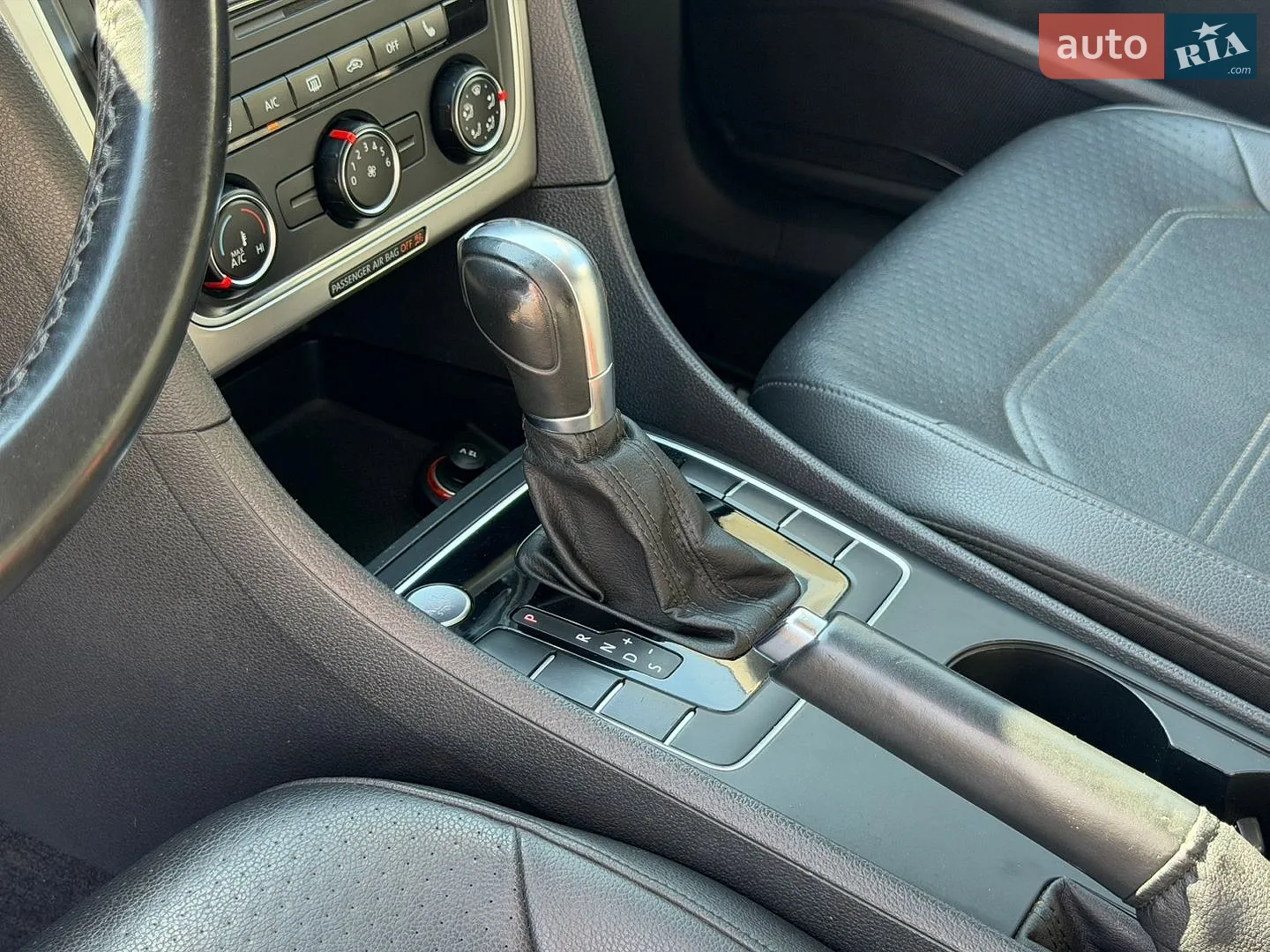2015 Volkswagen Passat - мініатюра 25