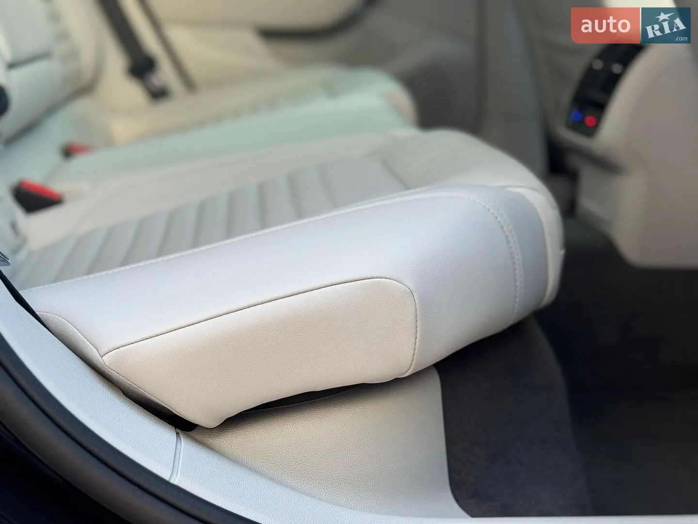 2020 Volkswagen Passat - мініатюра 25