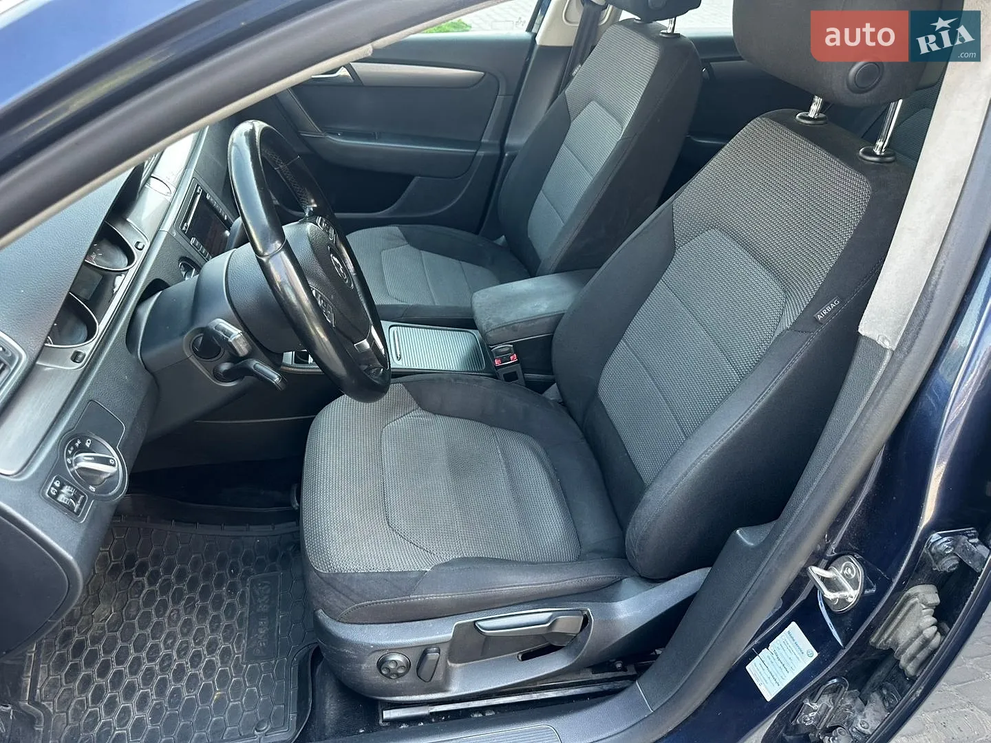 2011 Volkswagen Passat - мініатюра 21