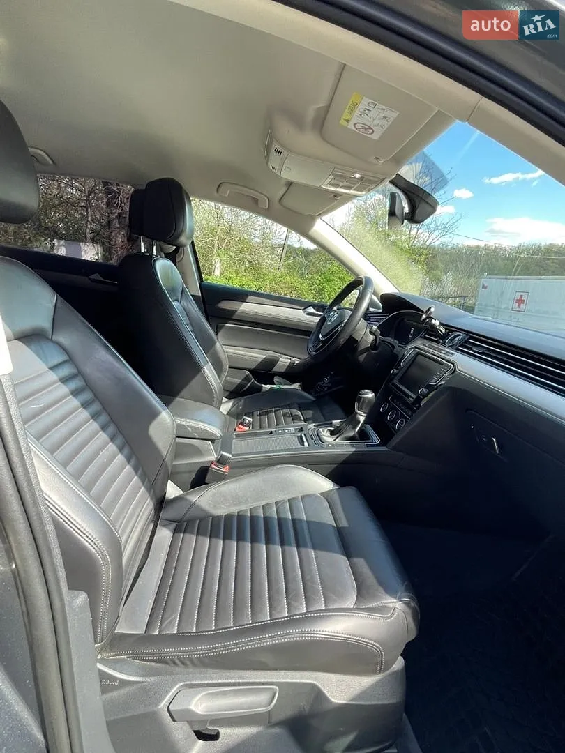 2016 Volkswagen Passat - мініатюра 10