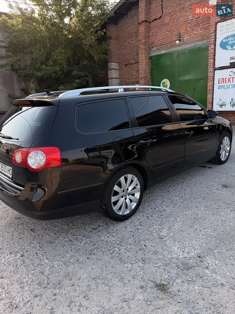2010 Volkswagen Passat - мініатюра 6
