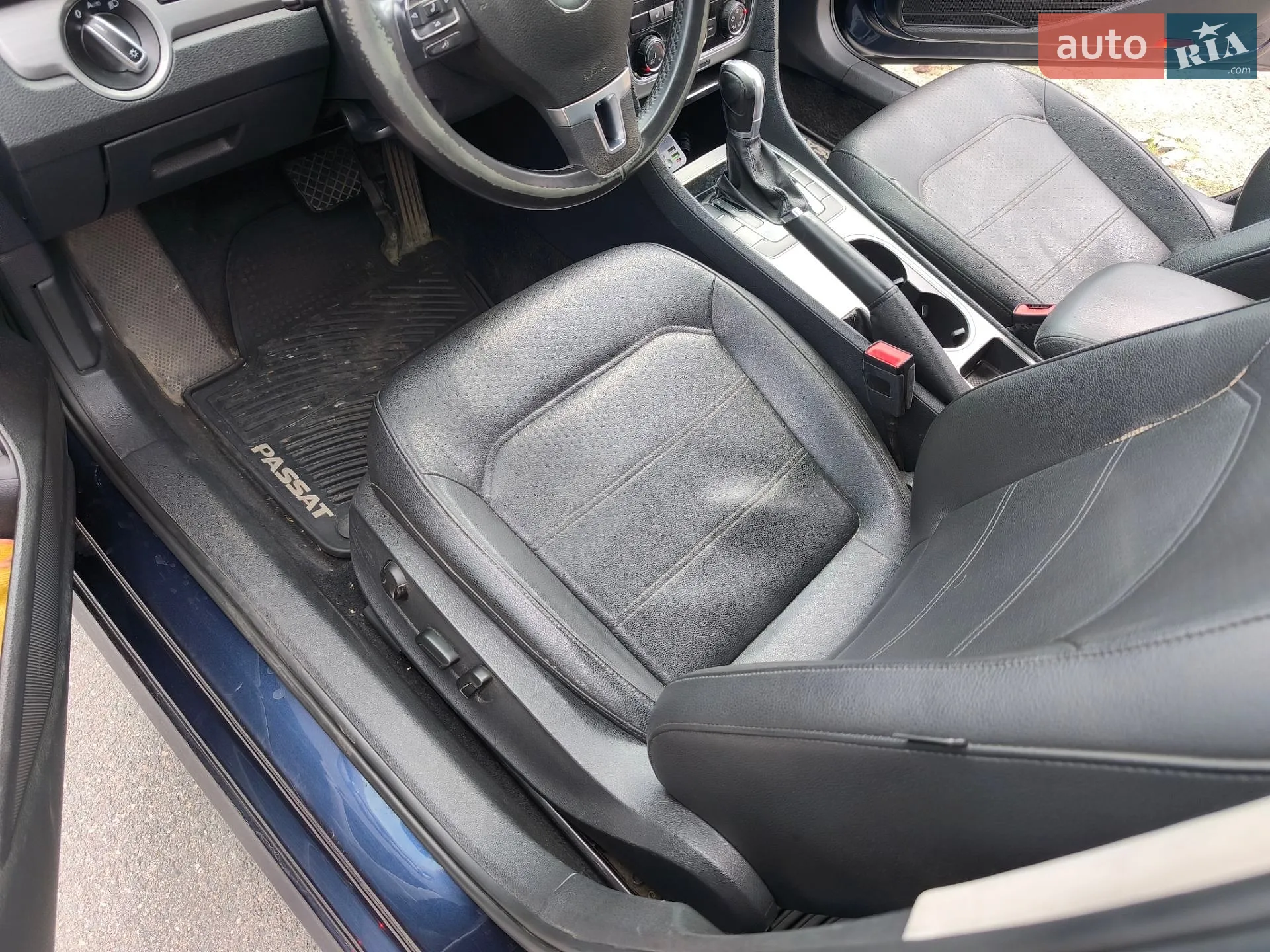 2013 Volkswagen Passat - мініатюра 31