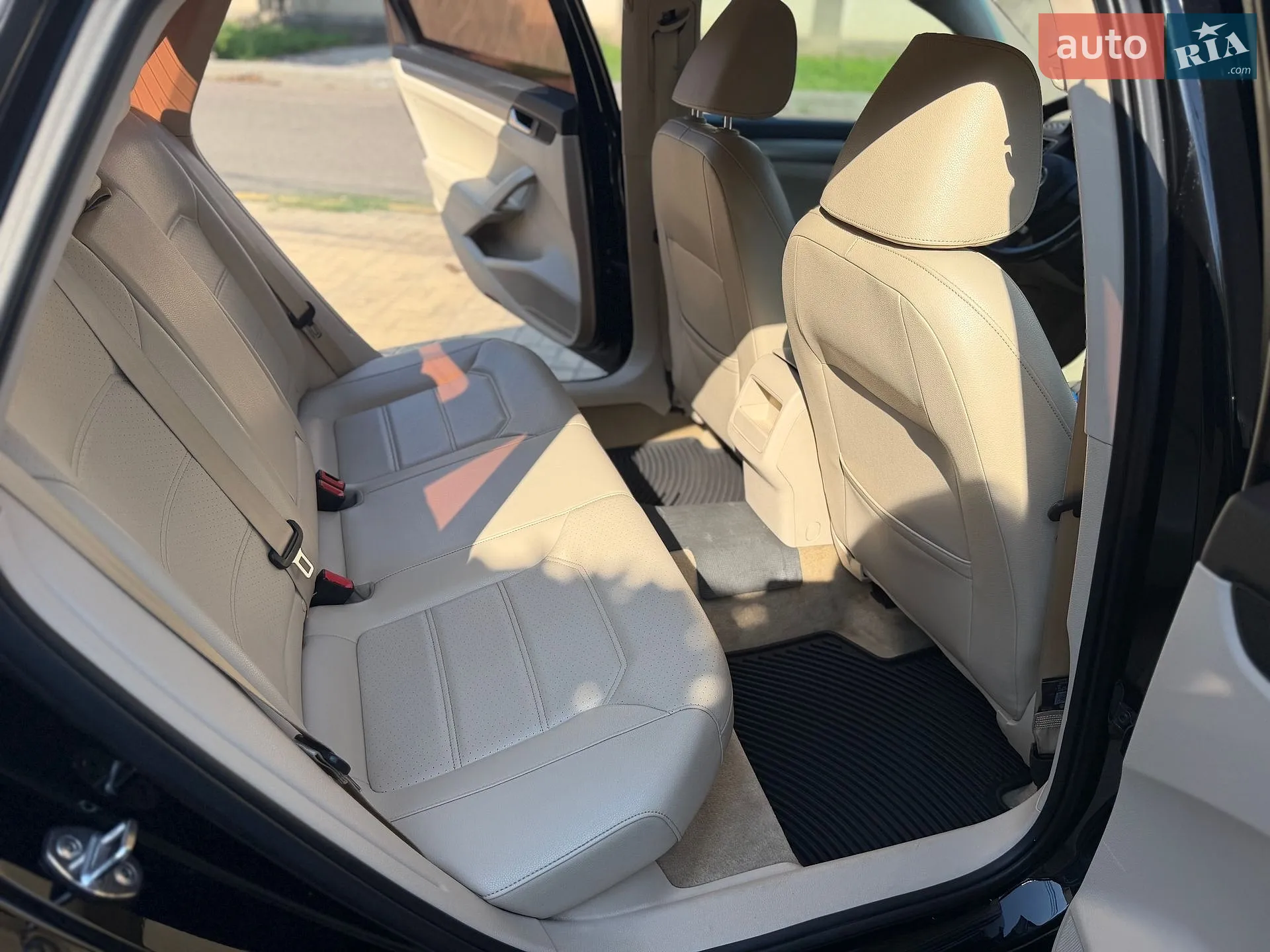 2015 Volkswagen Passat - мініатюра 21