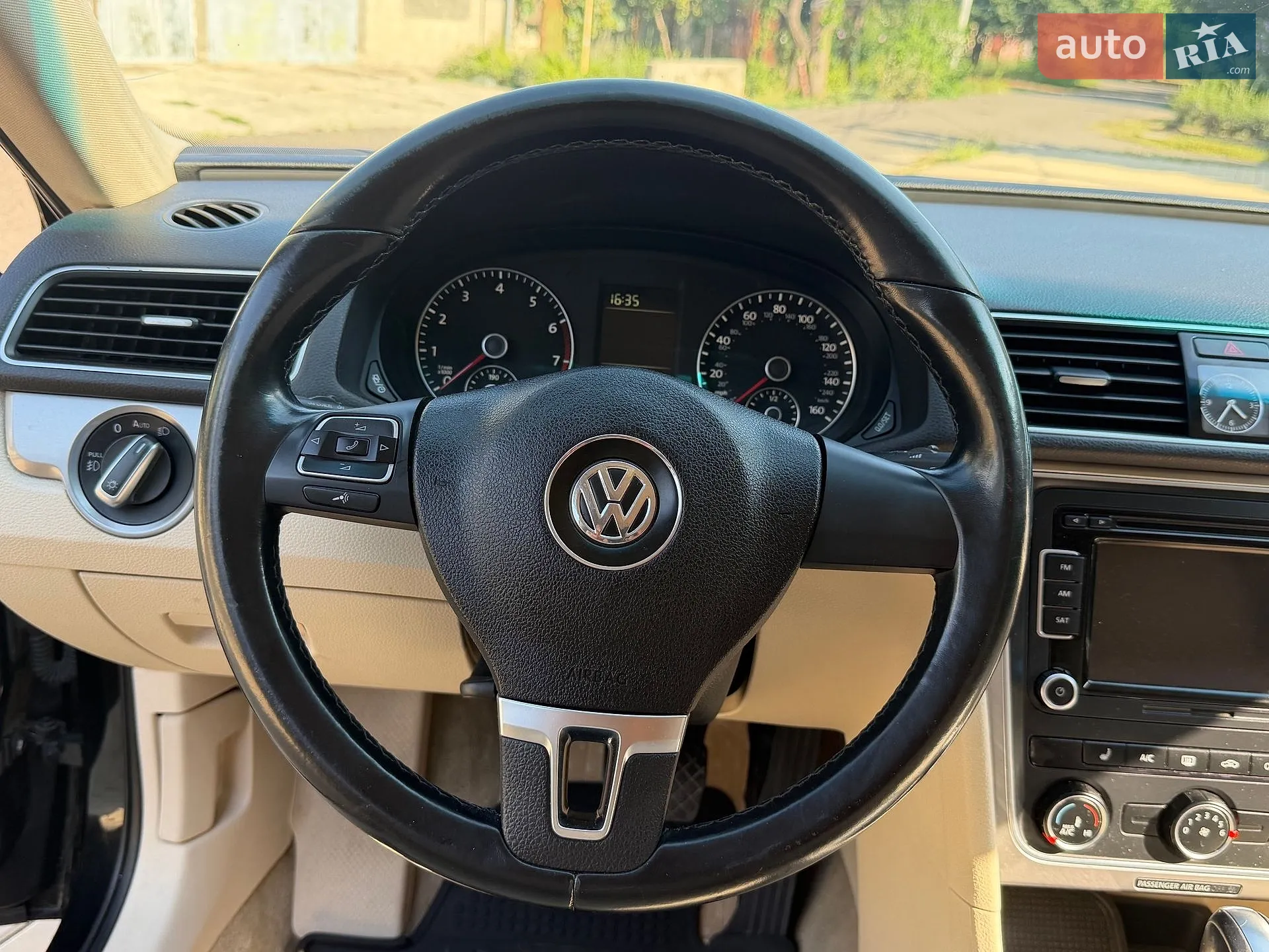 2015 Volkswagen Passat - мініатюра 30
