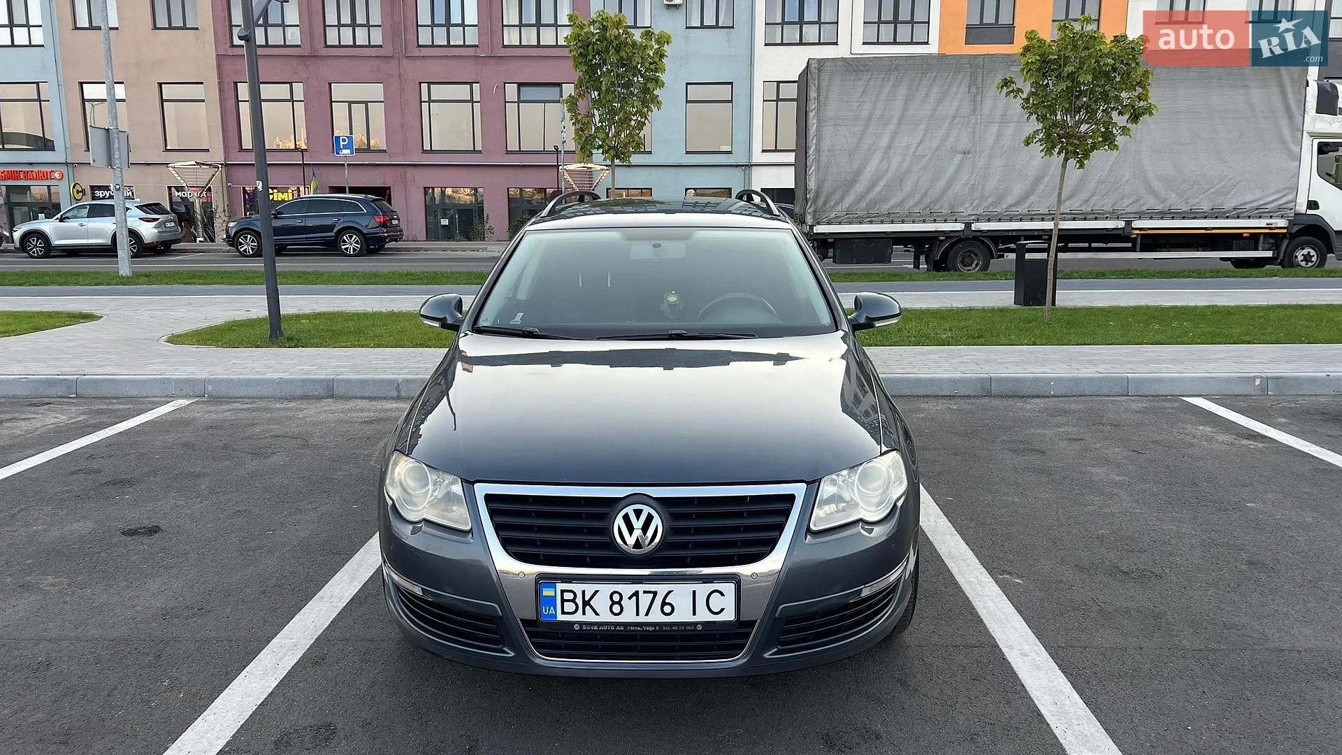 2010 Volkswagen Passat - мініатюра 9