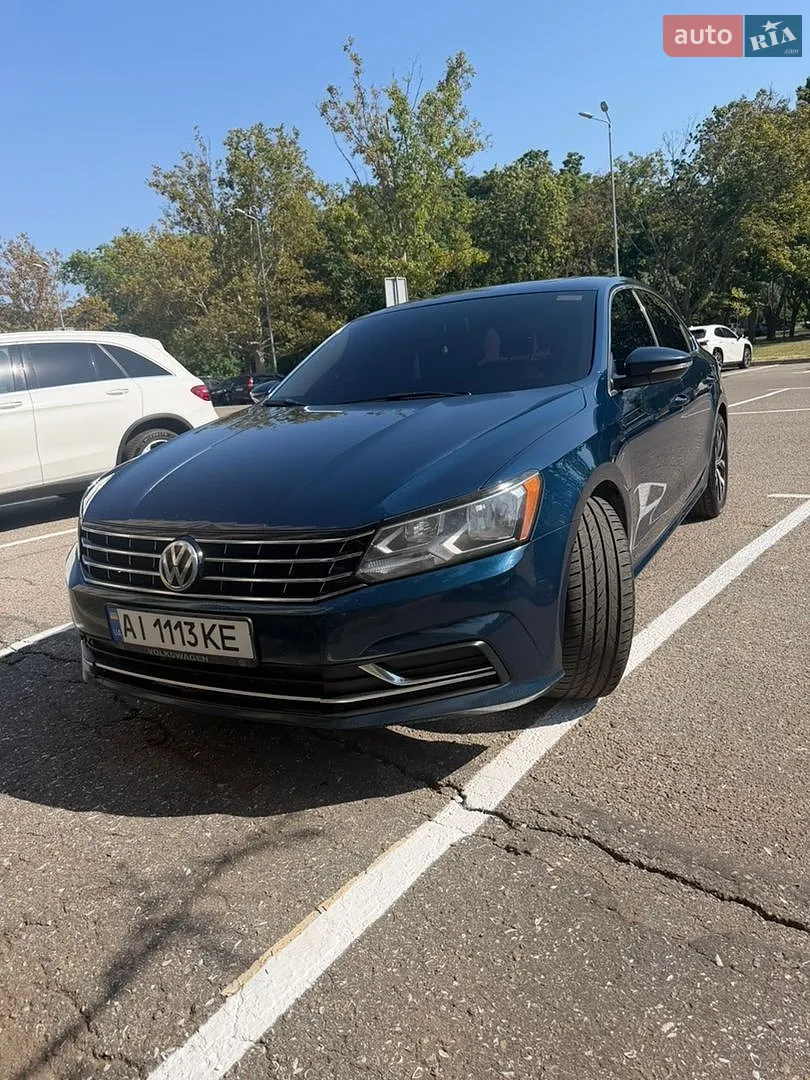 2017 Volkswagen Passat - фото 1