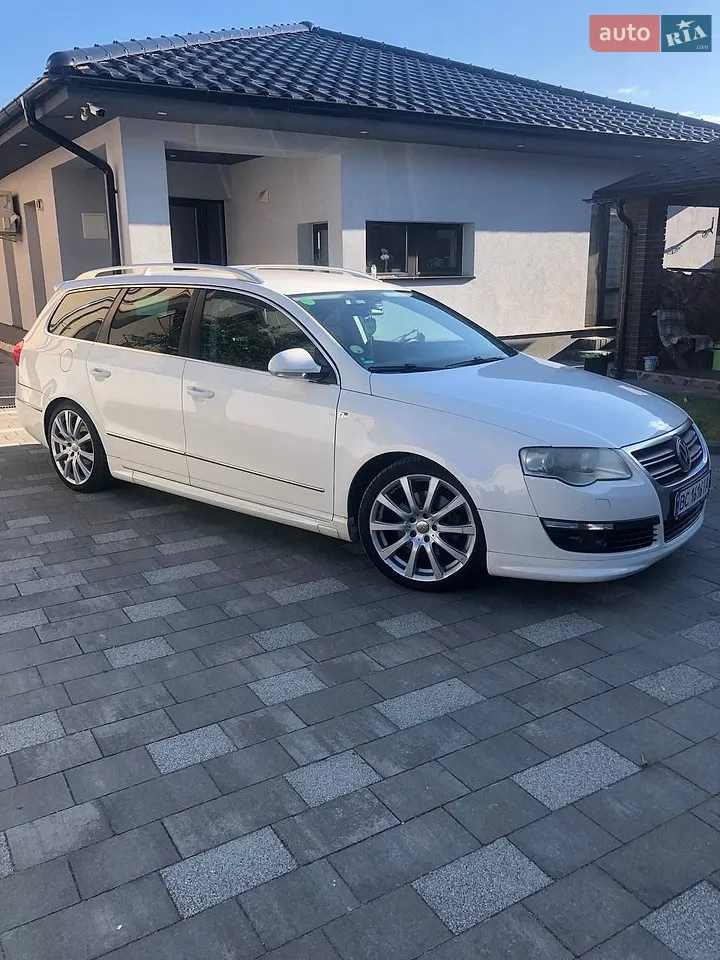 2010 Volkswagen Passat - мініатюра 16