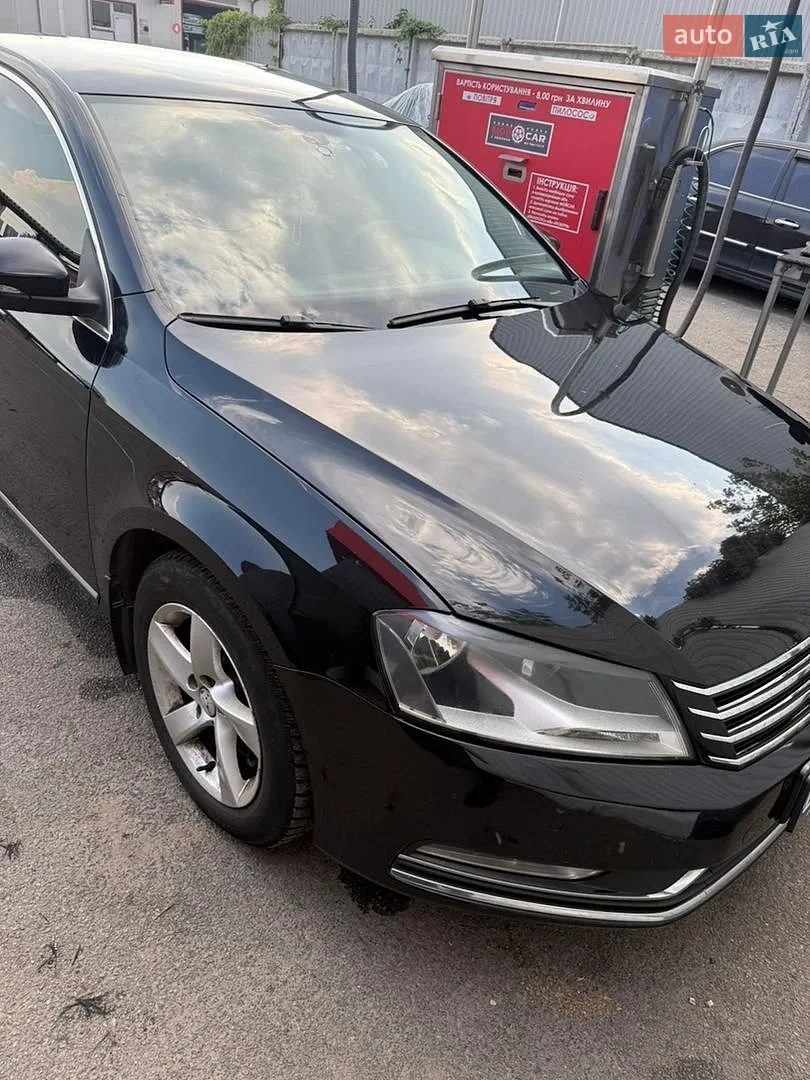 2011 Volkswagen Passat - мініатюра 5