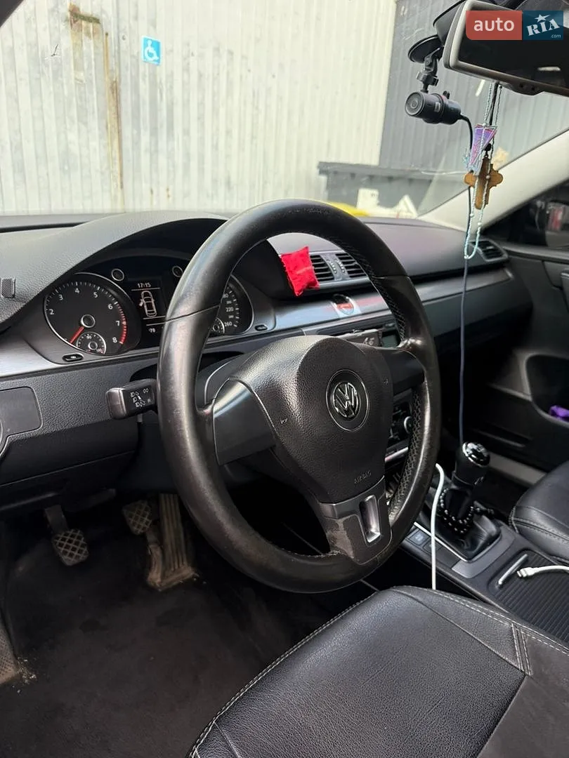 2011 Volkswagen Passat - мініатюра 18