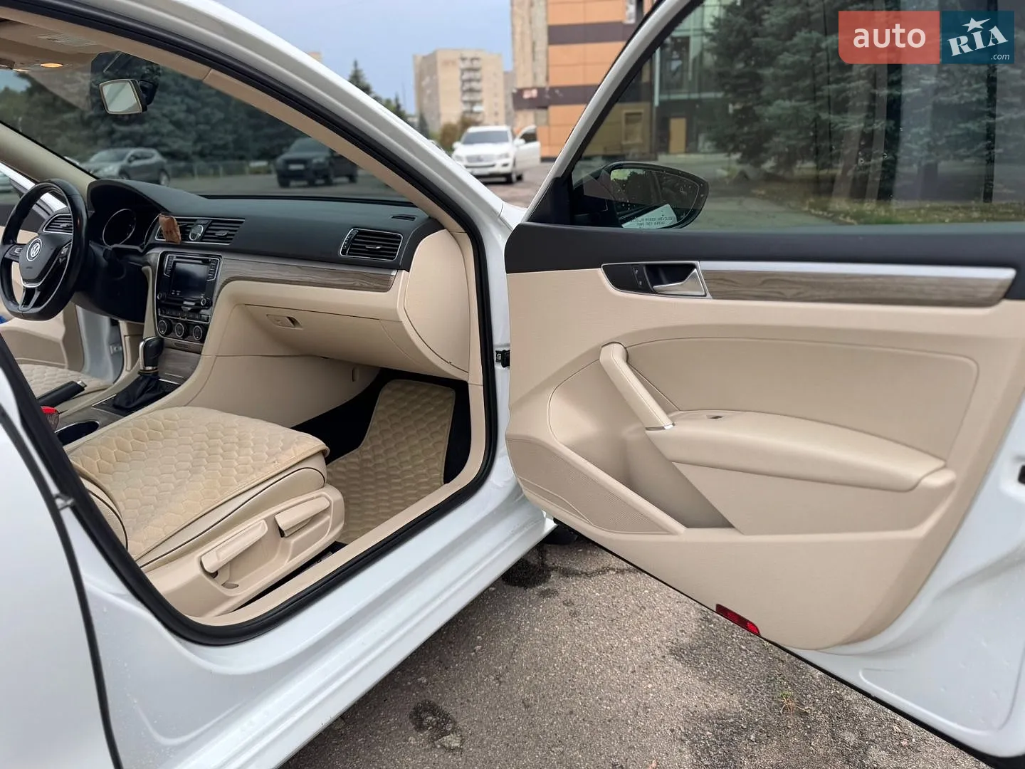 2017 Volkswagen Passat - мініатюра 28