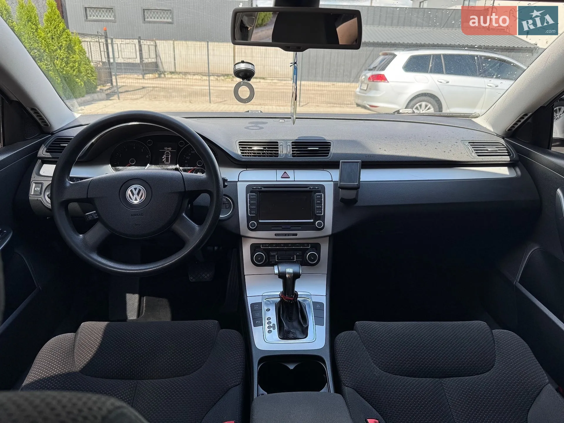 2010 Volkswagen Passat - мініатюра 21