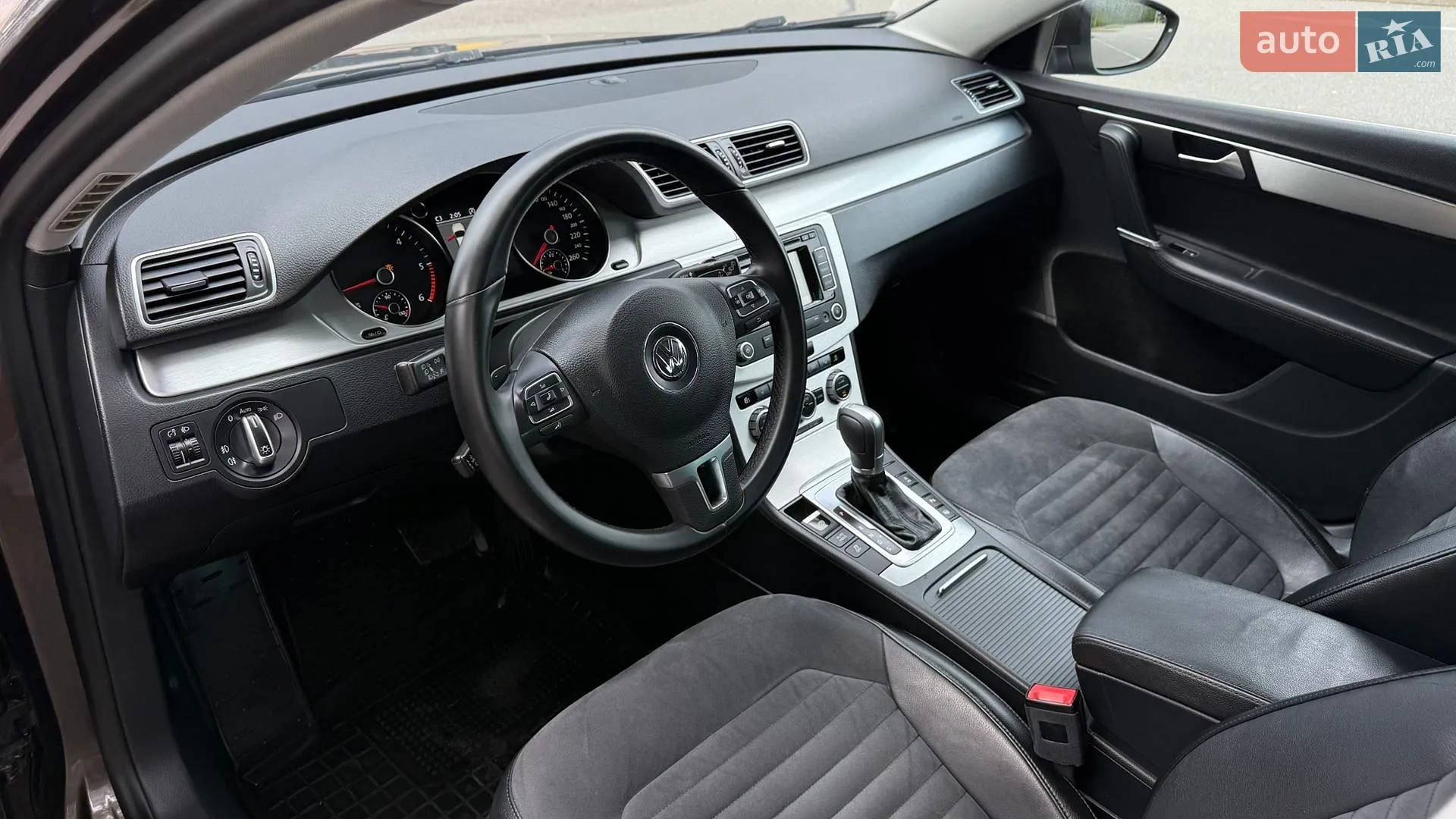 2014 Volkswagen Passat - мініатюра 27
