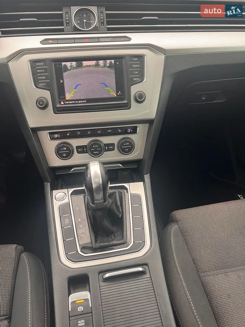2016 Volkswagen Passat - мініатюра 2