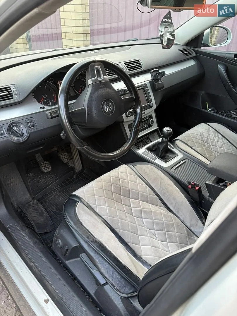 Volkswagen Passat 2010 VIN WVWZZZ3CZAE133134 фото оголошення 9 з 15