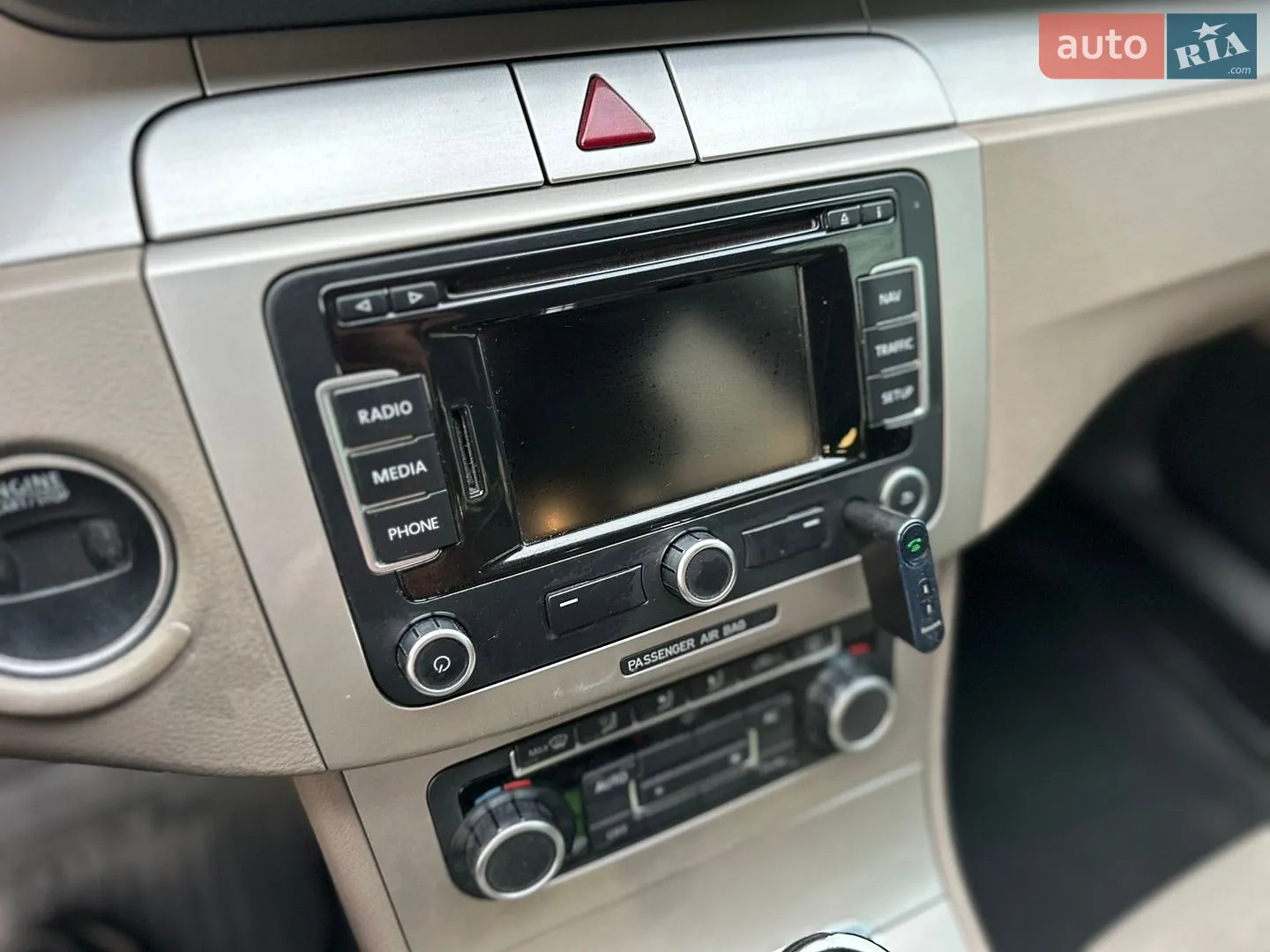 2010 Volkswagen Passat - мініатюра 13