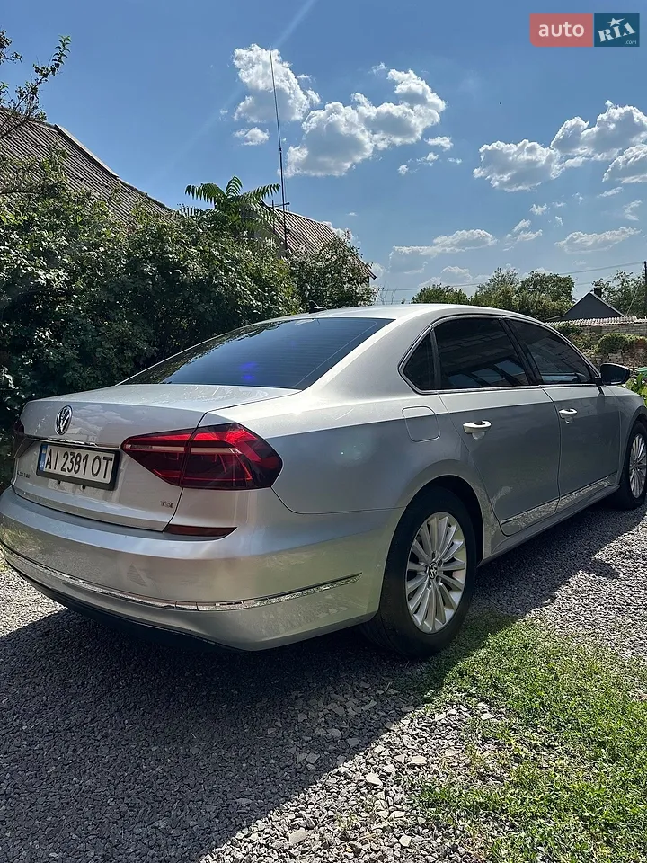 2016 Volkswagen Passat - мініатюра 131