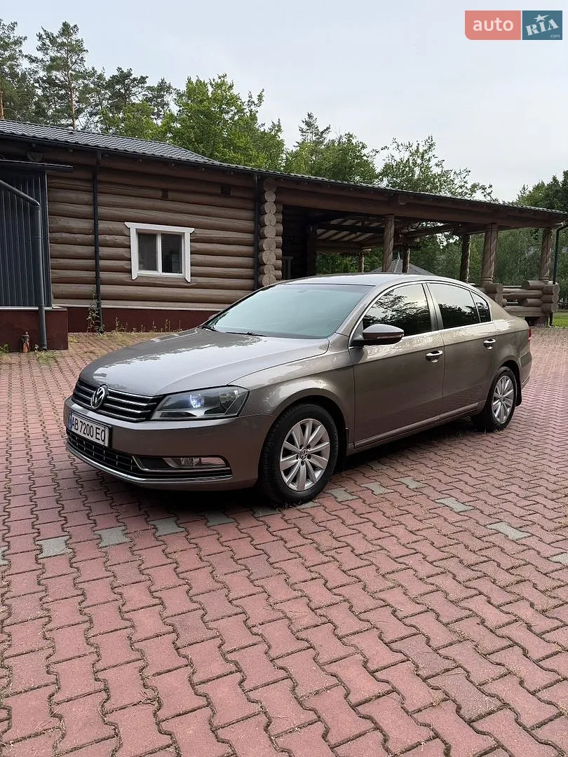 2011 Volkswagen Passat - мініатюра 3