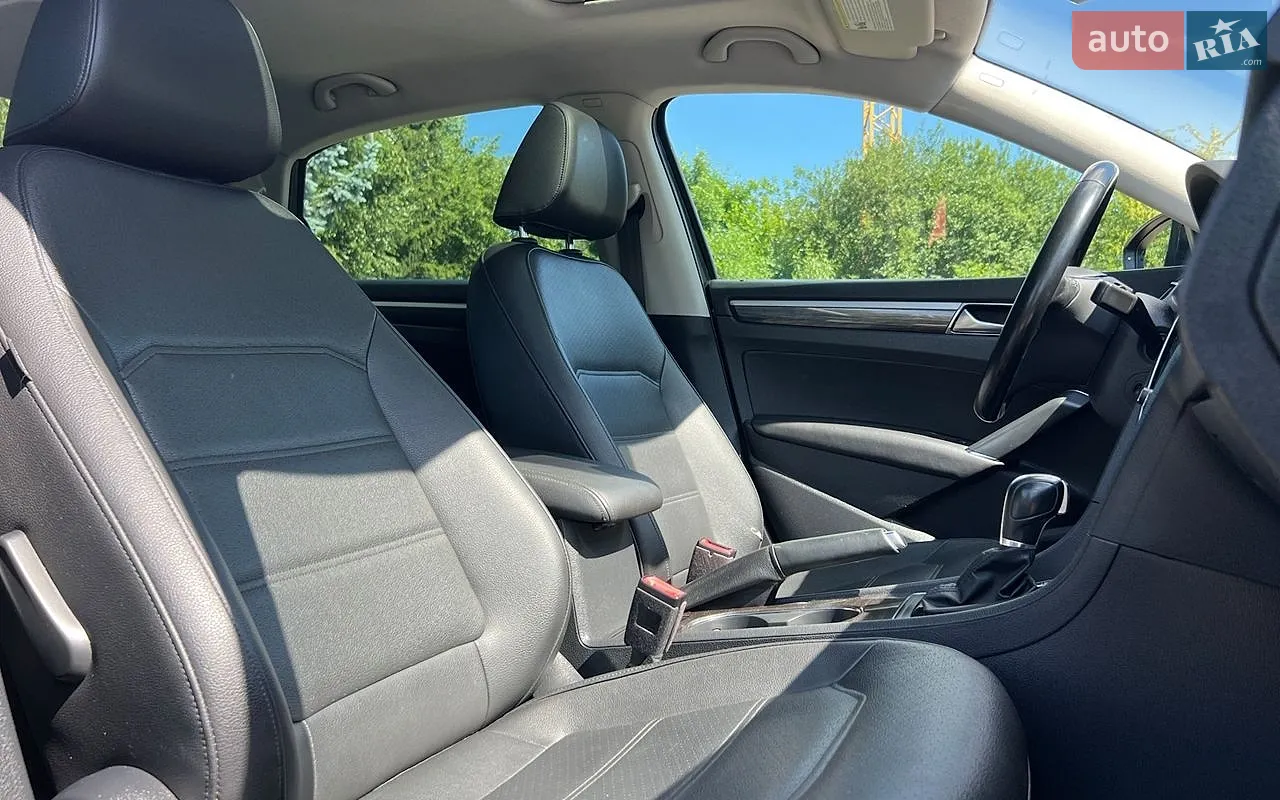 2017 Volkswagen Passat - мініатюра 21