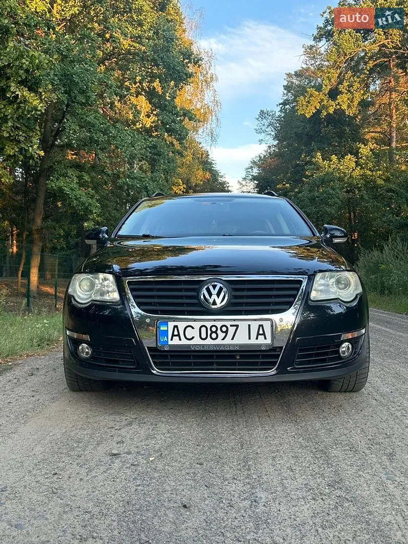 2010 Volkswagen Passat - фото 1
