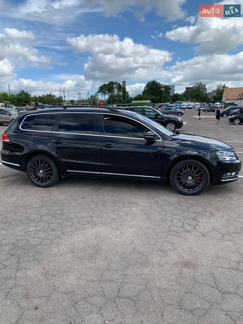 2011 Volkswagen Passat - мініатюра 3