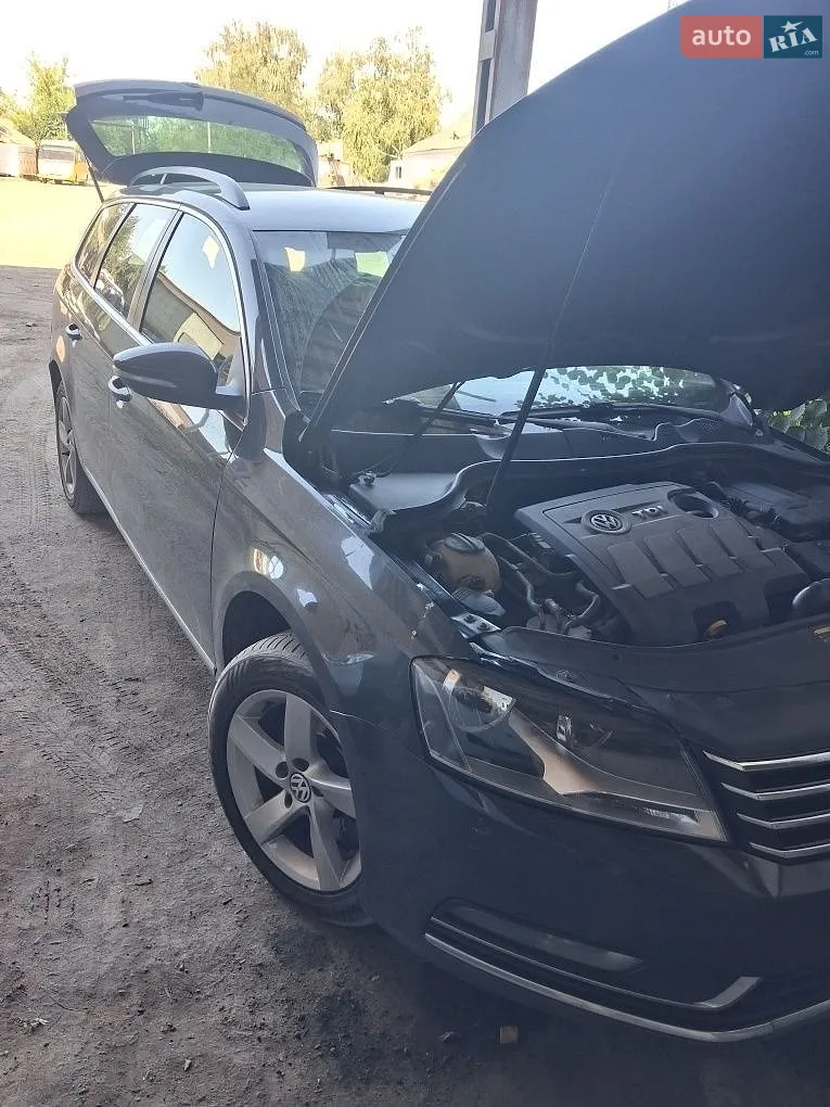 2013 Volkswagen Passat - мініатюра 2