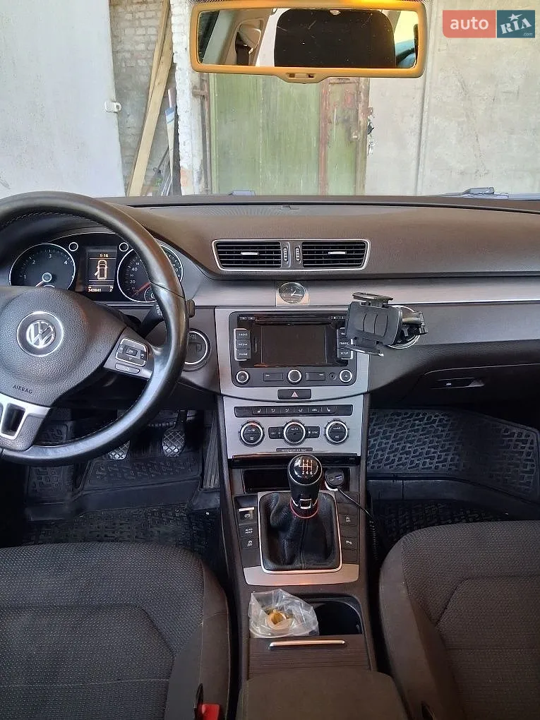 2013 Volkswagen Passat - мініатюра 5