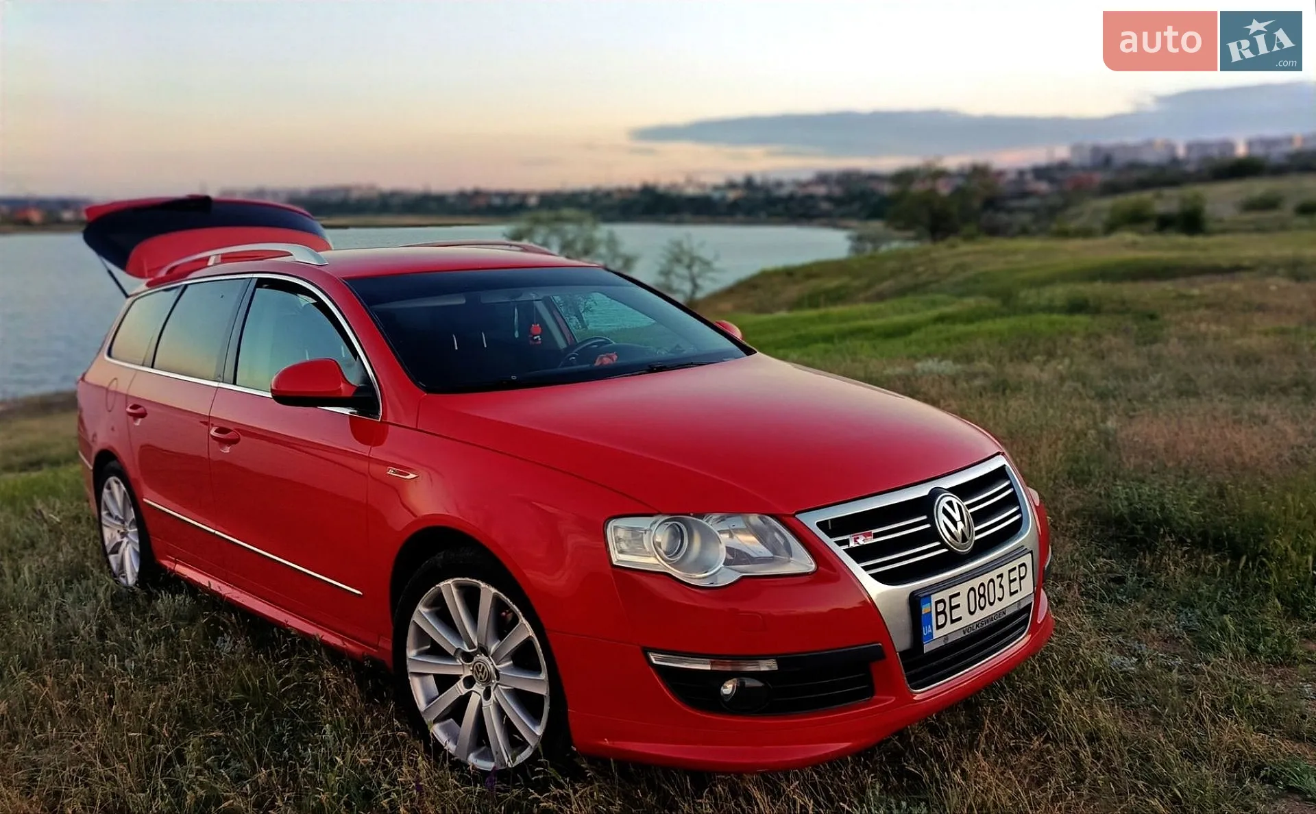 2010 Volkswagen Passat - мініатюра 2