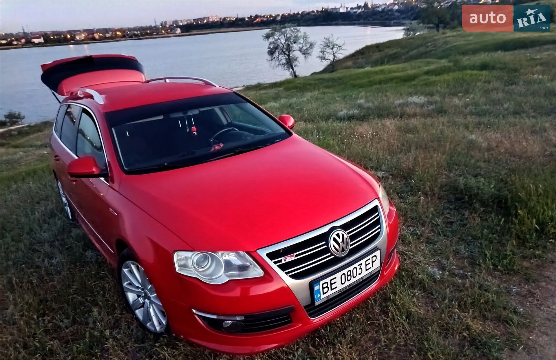 2010 Volkswagen Passat - мініатюра 8
