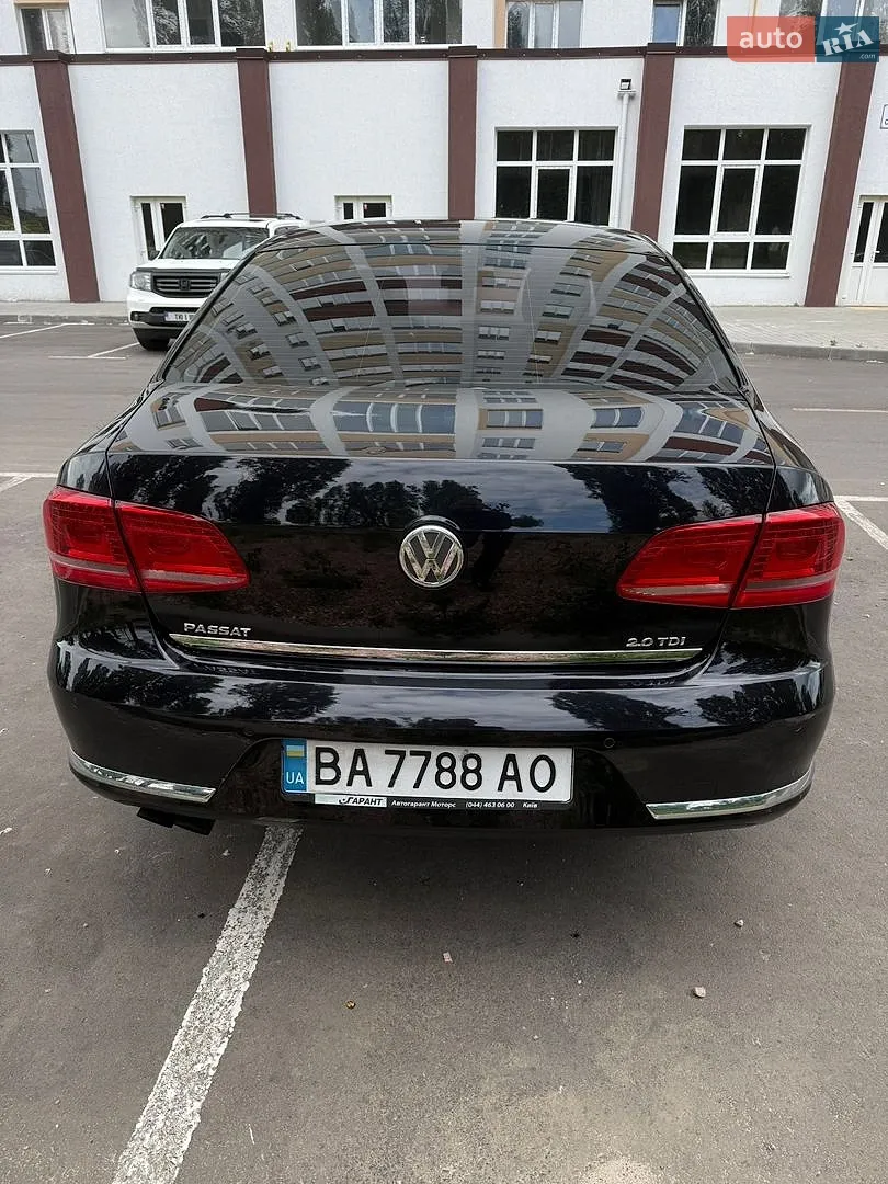 2013 Volkswagen Passat - мініатюра 8