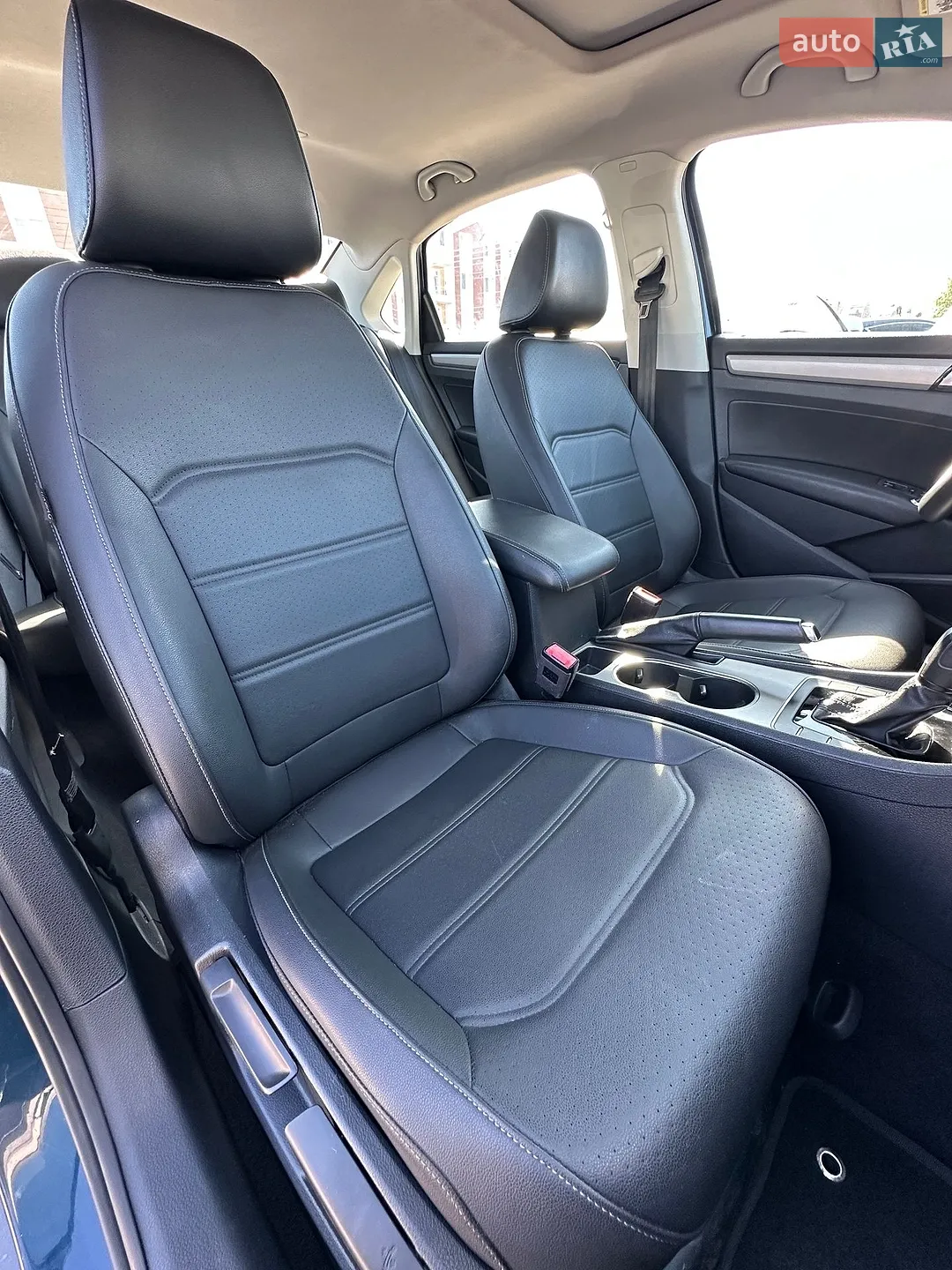 2021 Volkswagen Passat - мініатюра 24